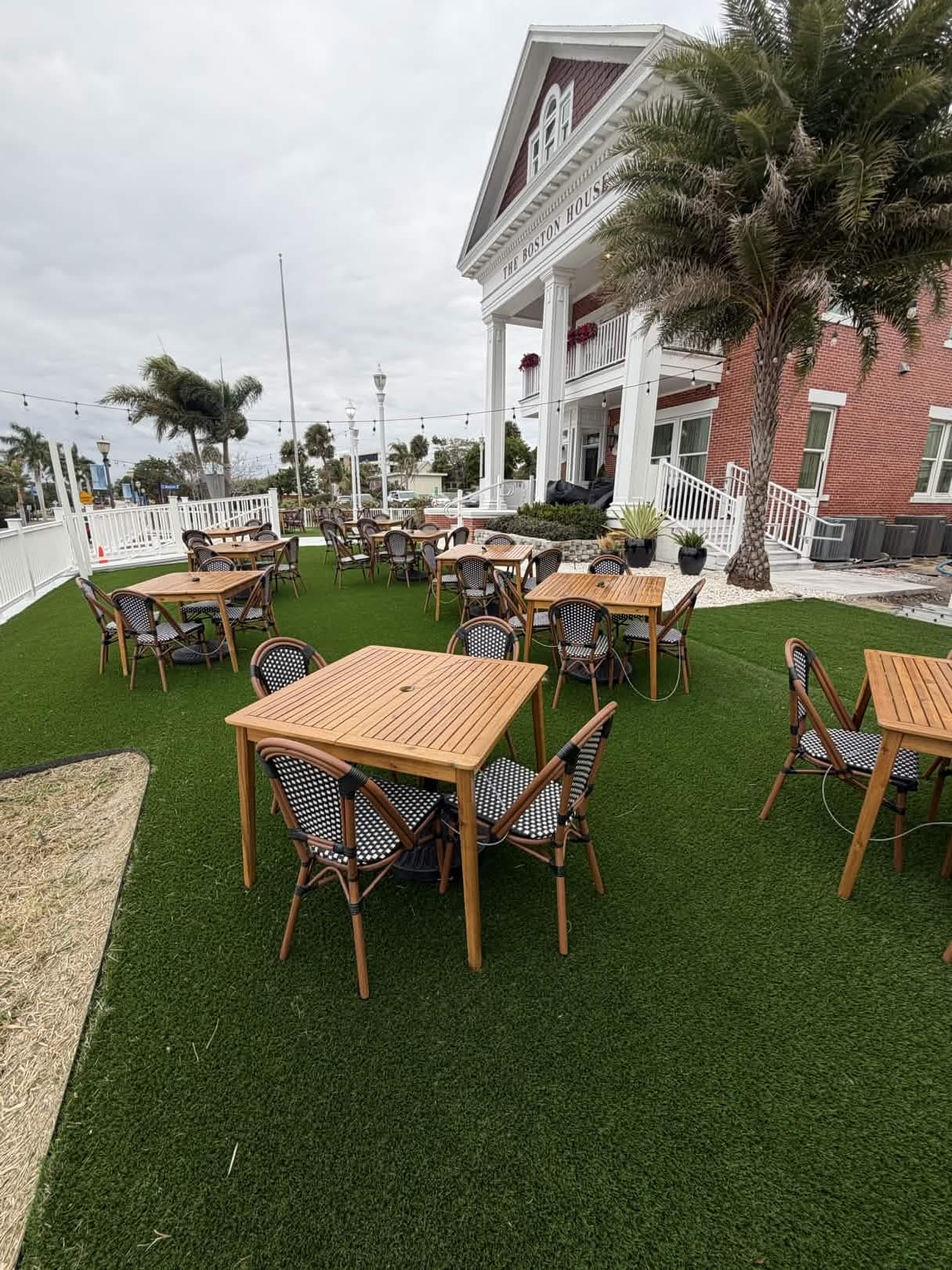 Putting Greens and Turf - green